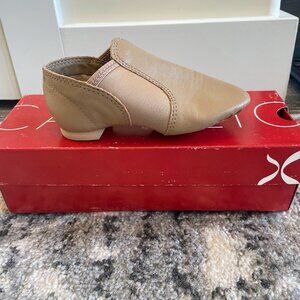 NEW! EZ Slip on Capezio Jazz Boot Youth